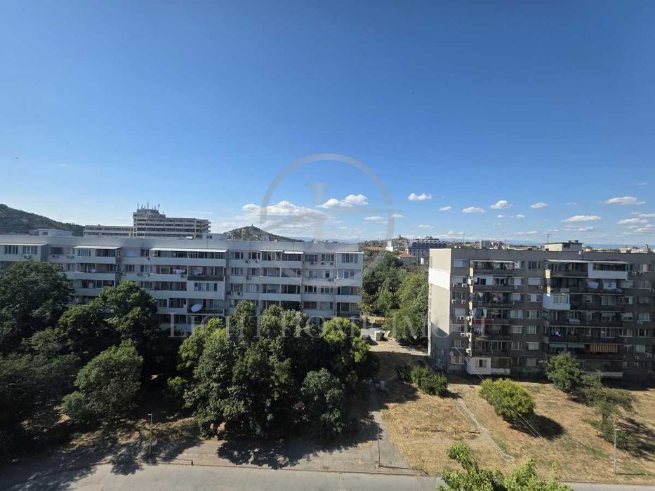 Продава се Тристаен апартамент в Пловдив, Кючук Париж - 104 кв.м за 1486 €/кв.м - Снимка #18