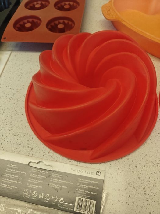 Силиконови форми за печене, бонбони или свещи