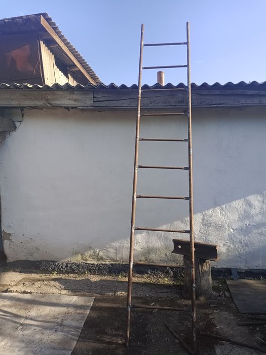 Металлические лестницы.