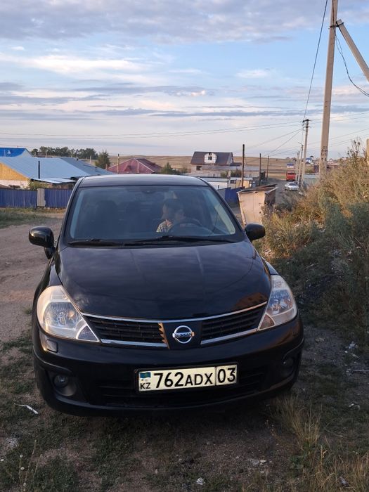 Nissan Tiida 2008