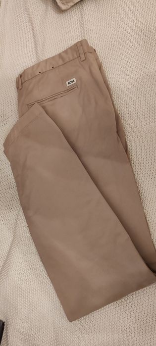 Pantaloni Bărbați marca BOSS