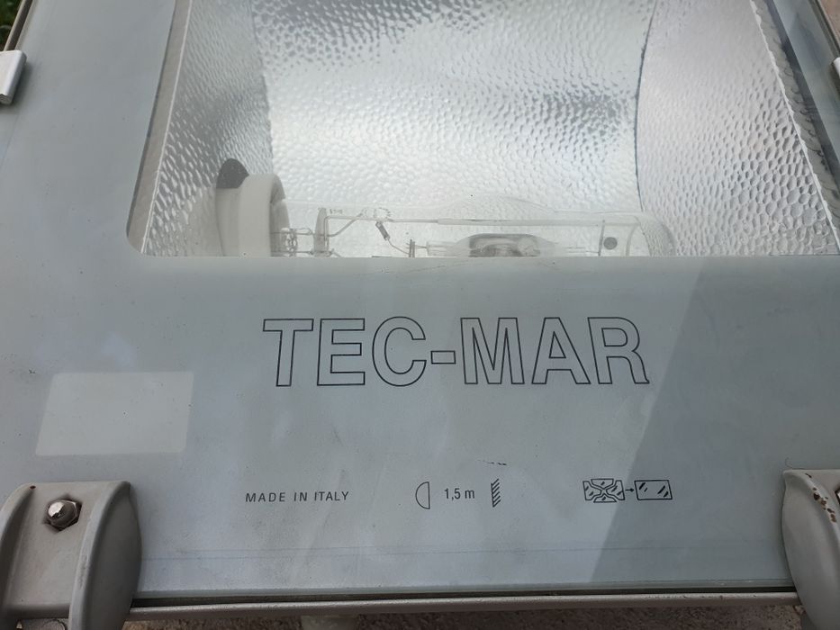 Прожектор италиянскии