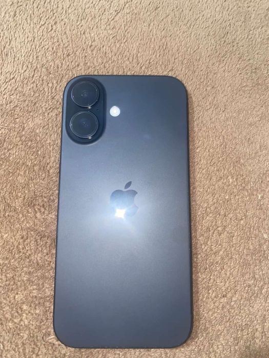 Iphone 16 piese