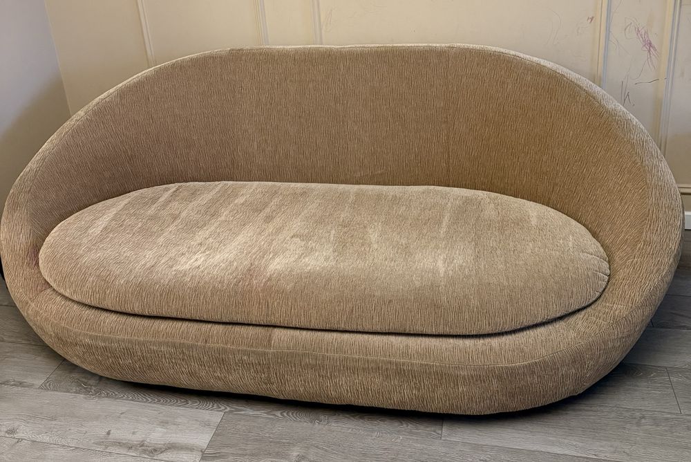 Продам диван 120х230