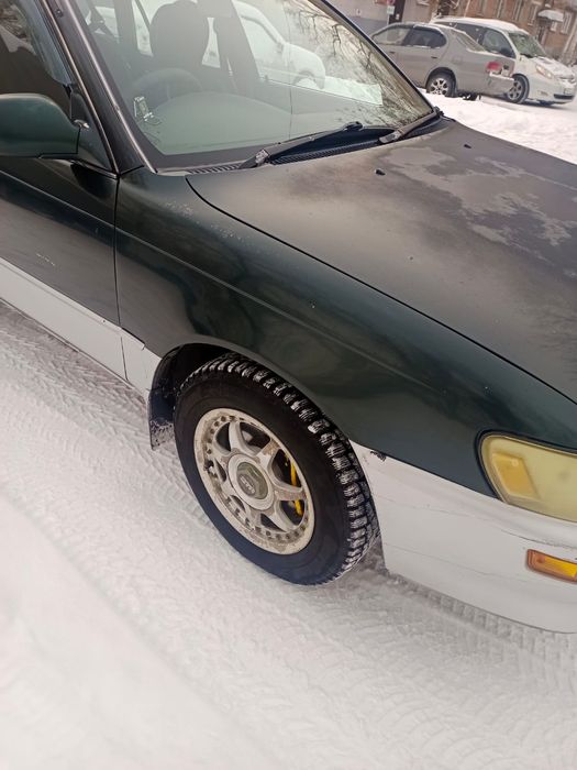 Тайота Королла..