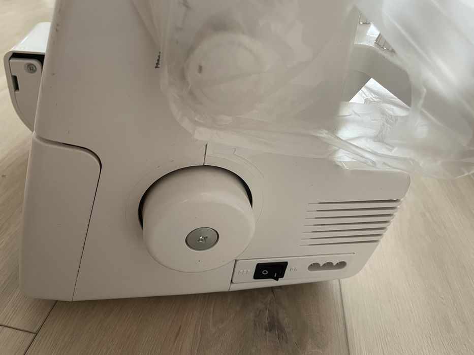 Janome оверлок