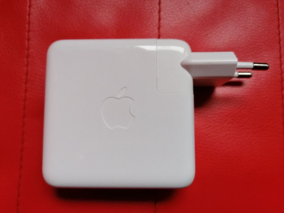 Incarcator priza Original Apple 61W USB-C Macbook Pro A1706 A1707