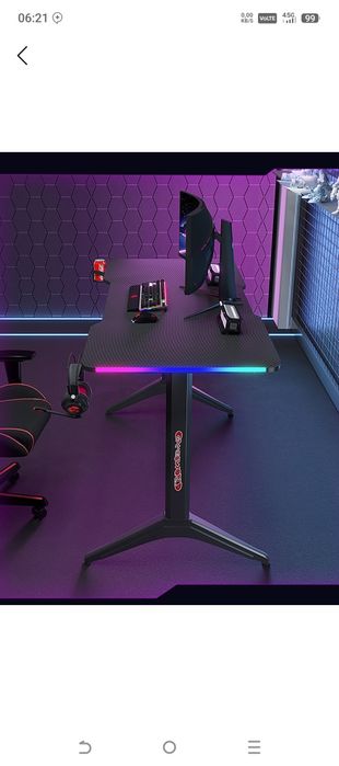 Игровой стол с RGB подсветкой из углепластика