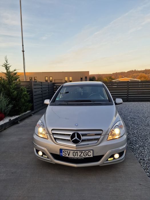 Mercedes-Benz B 200