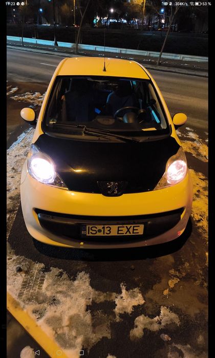 Vând Peugeot 107 1.0 benzina din 2009