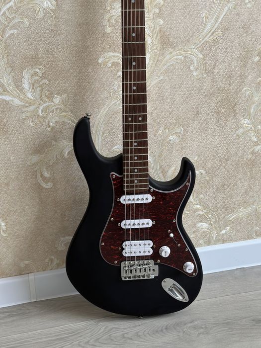 Электрогитара Cort G110