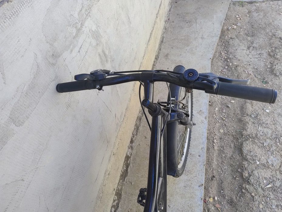 bicicleta neagra