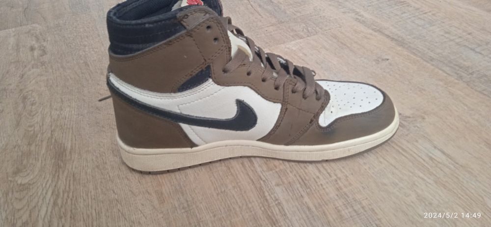 Nike Jordan 1 Travis Scott