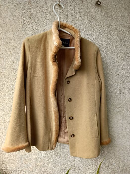 Дамско яке от естествена кожа,  шампанско. Размер L
