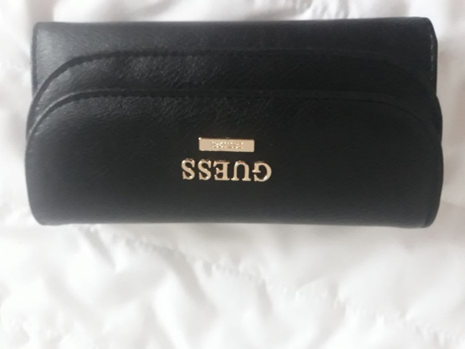 Portofel Guess nou