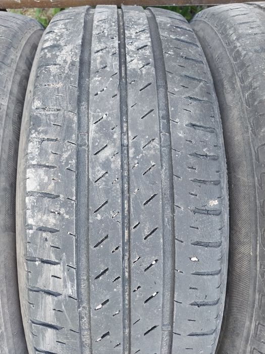 4 шины Bridgestone 185 65 R15.