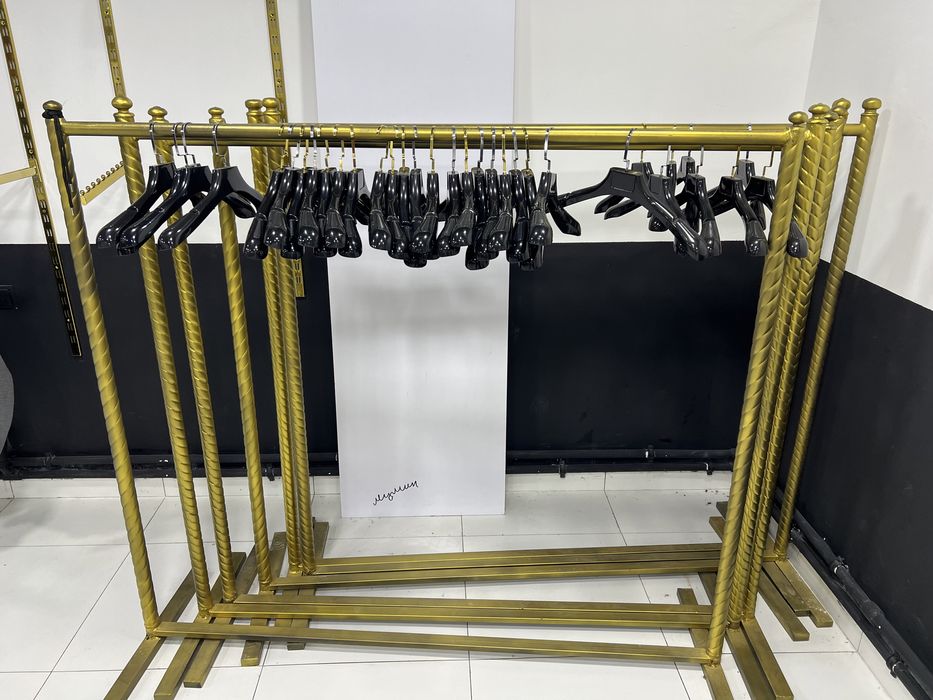 Вешалка напольная стоячий. Doʻkonlar uchun kiyim ilgich/ garderob