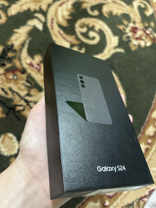 Vând Samsung s24 256gb telefon nedesfăcut, vând doar la cutie