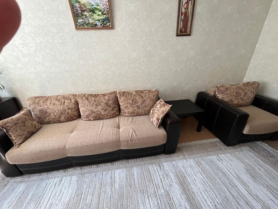 Продам диван с креслом