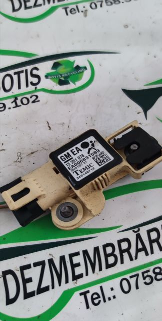 Senzor nivel spate stanga 13 251 078 Opel Astra H