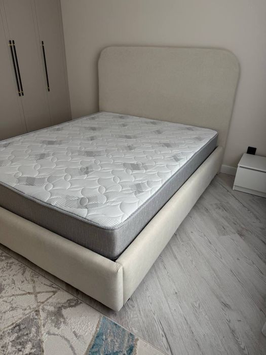 Кровать новая с матрасом