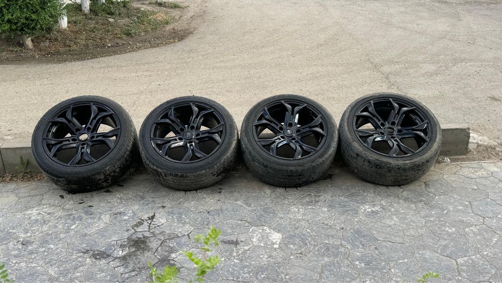 Продам комплект с диской