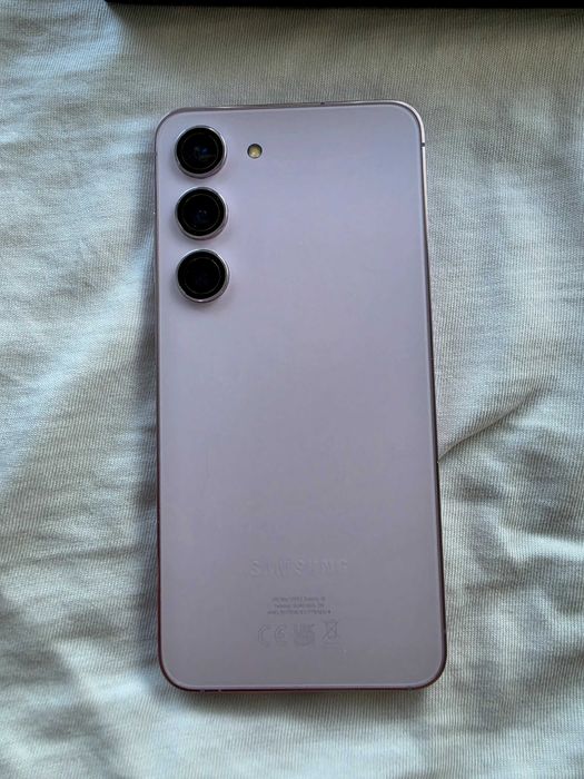 Продавам Samsung galaxy s23