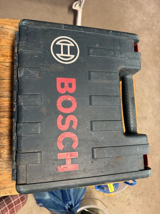 Винтоверт бош с две батерии