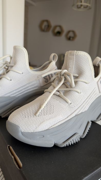 Steve Madden маратонки
