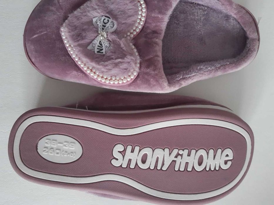 Нови Пухкави/зимни дамски пантофи - размер 38/39