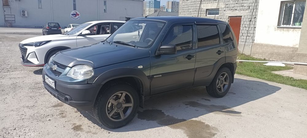 Нива Шевроле 2015 гв