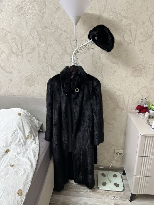 Продам шубу норковую