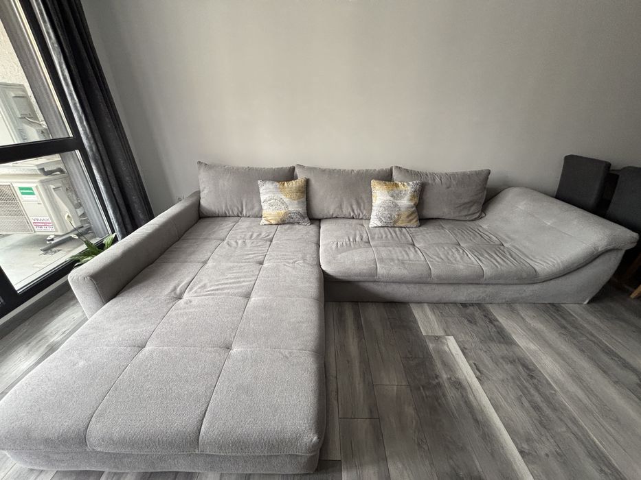 Сив диван за хол