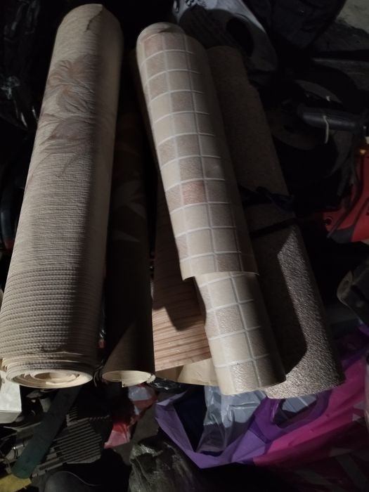 Обои остатки продам