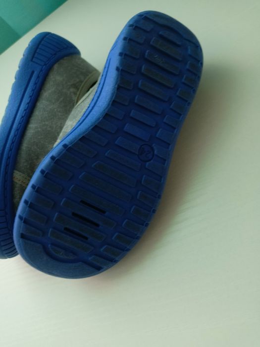 Пантофи за момче в детска ясла/градина