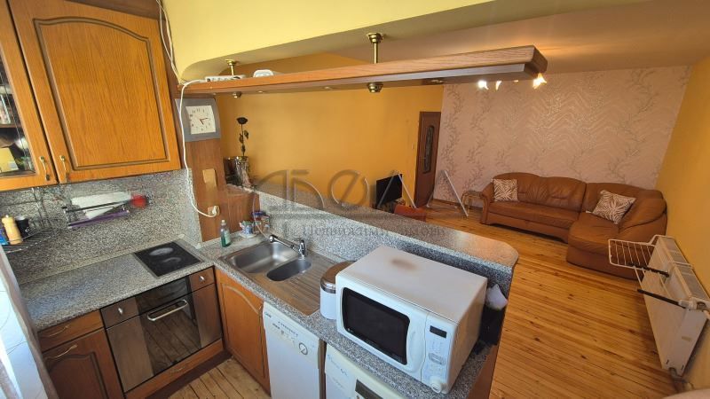 Продава се Тристаен апартамент в София, Надежда 2 - 61 кв.м за 2623 €/кв.м - Снимка #3