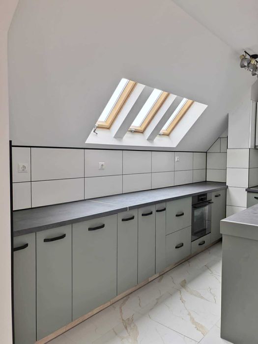 Дава се под наем Четиристаен апартамент в София, Зона Б-18 - 184 кв.м за 897.6 € - Снимка #4