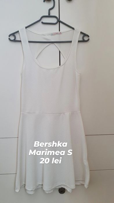 Rochii diverse modele detalii pe poze