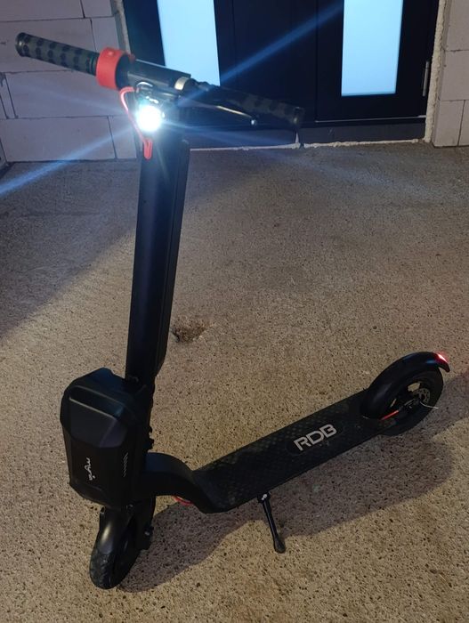 Vand trotineta electrica sau schimb cu atv/motocultor