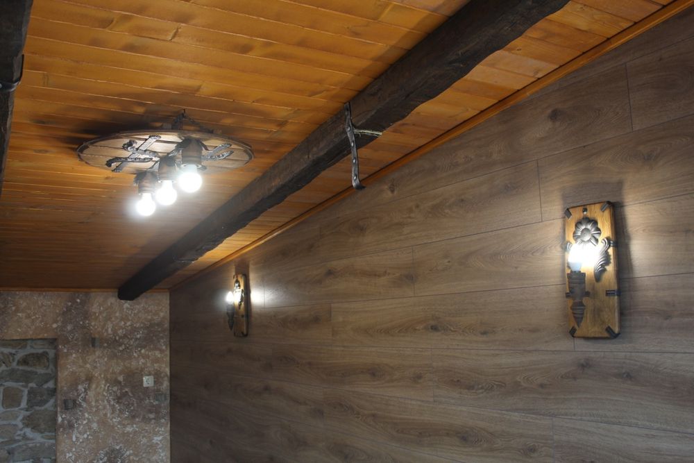 Абажур от дъно на дъбово буре.