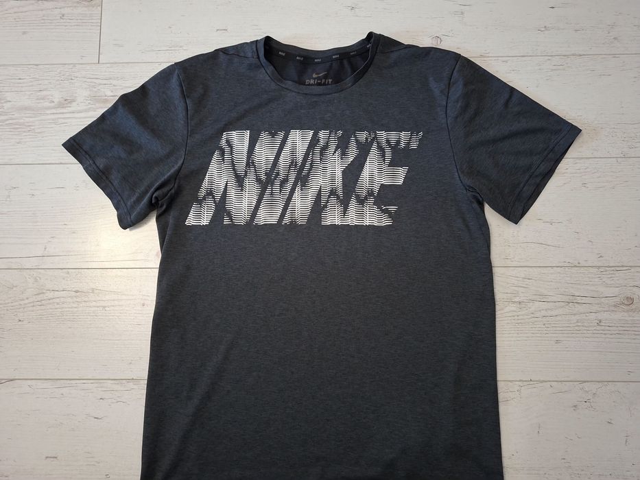 Nike Dry Fit-Ориг. Тениска