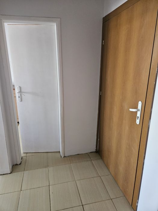 Продава се Двустаен апартамент в Бургас, Център - 63 кв.м за 1360 €/кв.м - Снимка #5