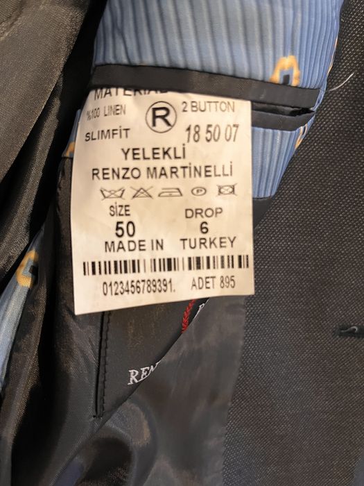 Продам костюм тройку