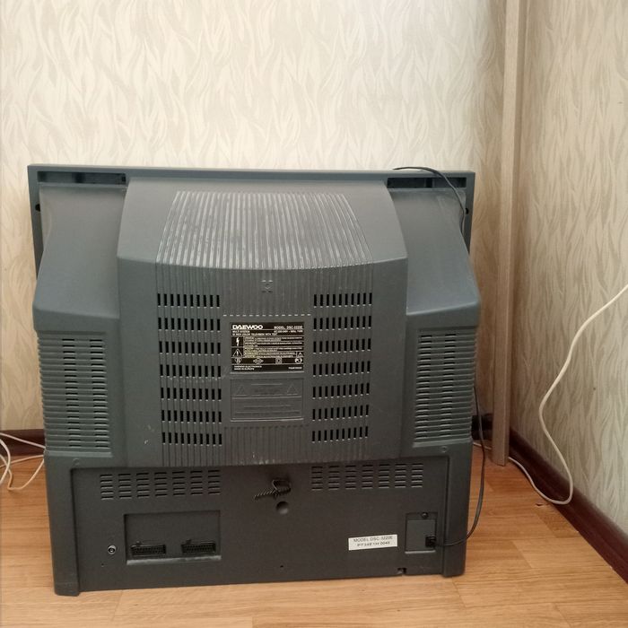 Телевизор продам