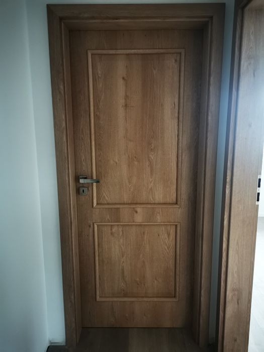 Vând 3 foi de ușă pal plin PortaDoors Nova 3.1, negociabil pentru vanzare rapida