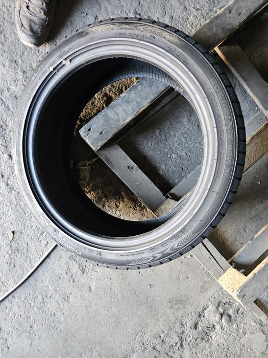 1 anvelopa vara 205 45 17 Nokian