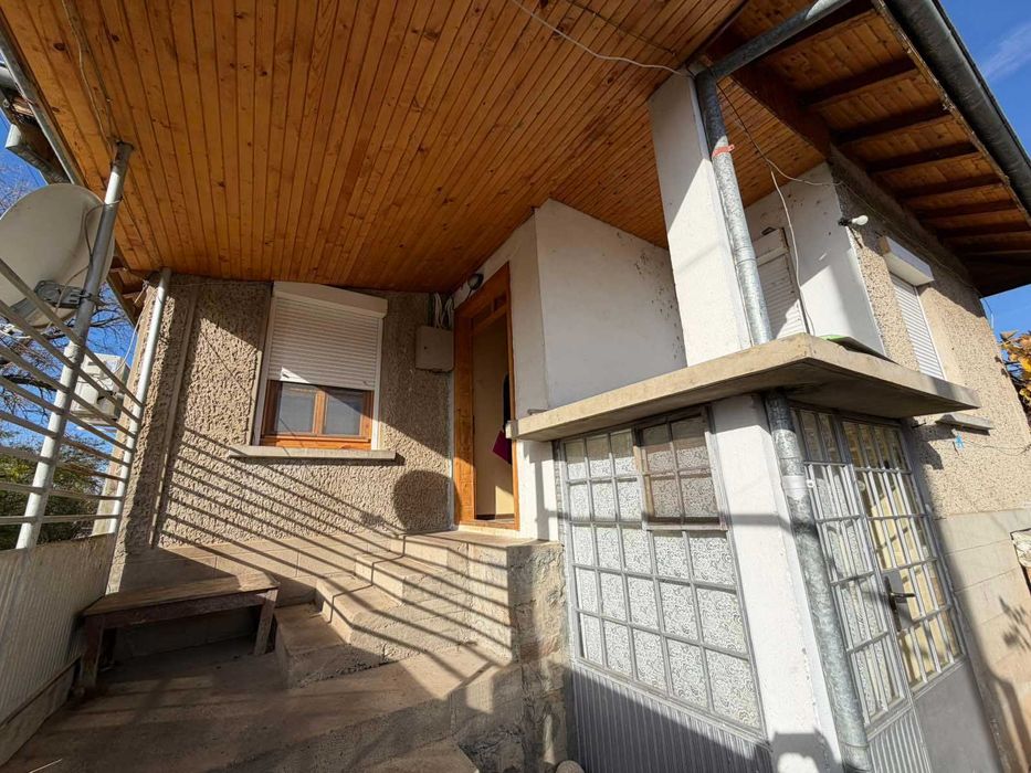 Къща в село Добри дял