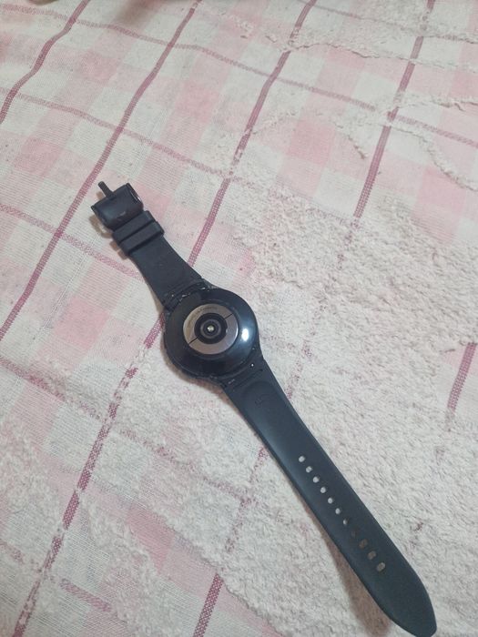 Смарт-часы Samsung Galaxy Watch 4 Classic