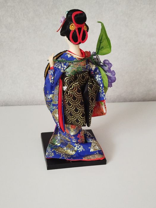 Интерьерная статуэтка