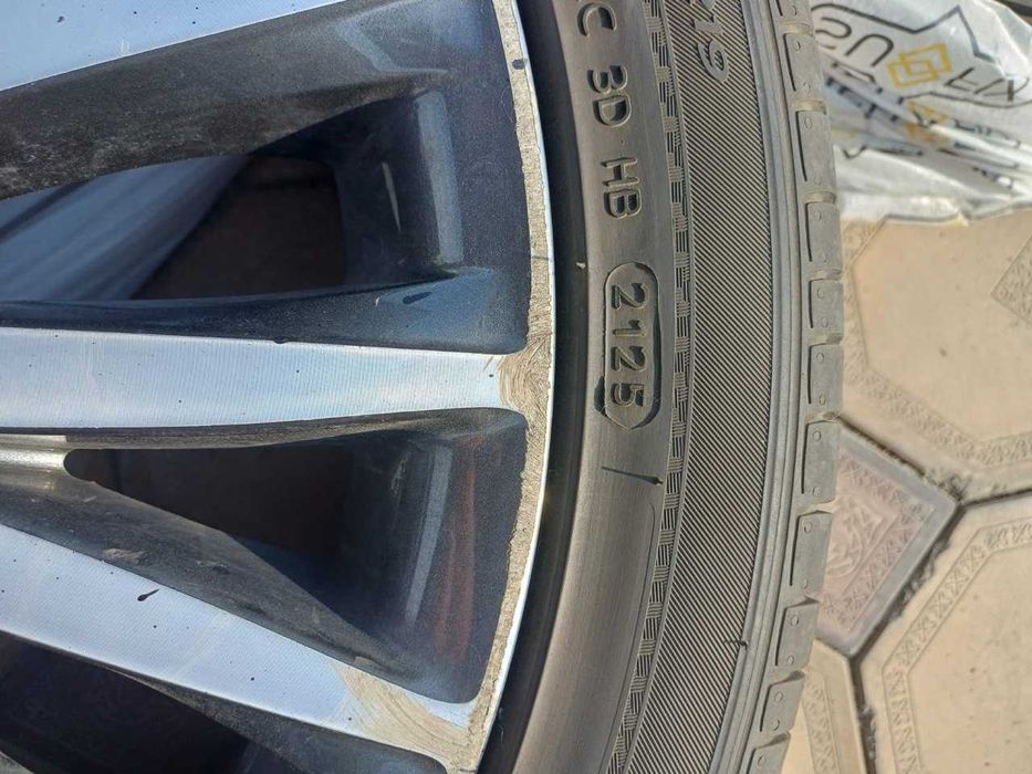 Продам комплект kia R19